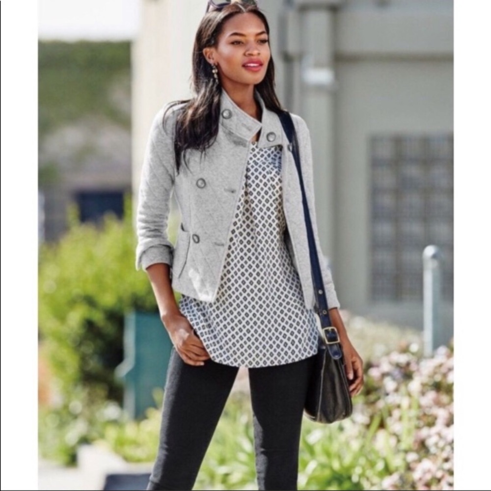 Cabi XL grey quilted jacket!